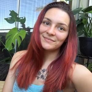 Meet your Posher, Chloe